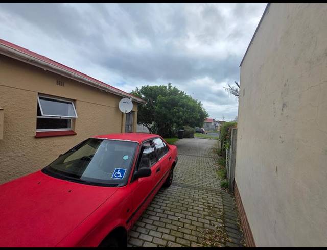 2 BEDROOM HOUSE FOR SALE IN RUYTERWACHT